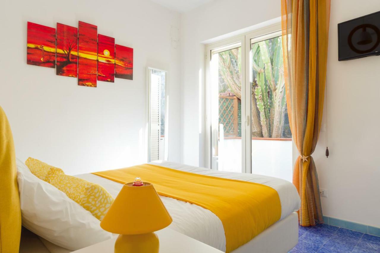 Villa Araucaria كازاميتْشيولا تيرمي المظهر الخارجي الصورة