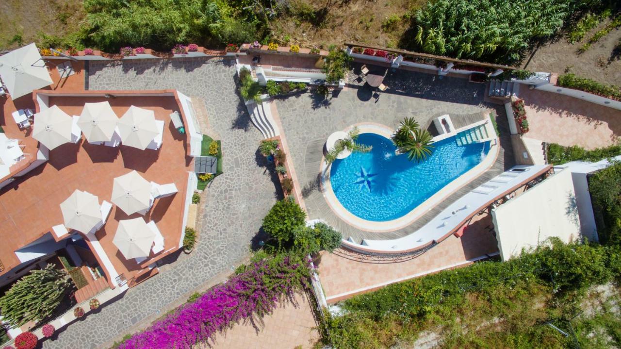 Villa Araucaria كازاميتْشيولا تيرمي المظهر الخارجي الصورة
